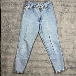 Chic High Rise Blue Jeans with Straight Leg